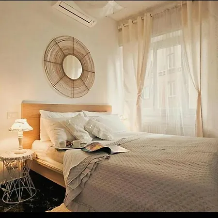 Dolce Casa Di Sve Vicino La Stazione Appartement