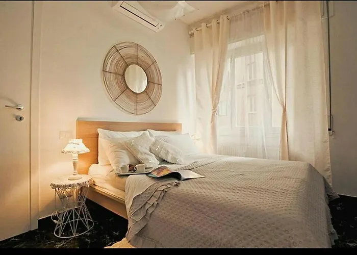 Dolce Casa Di Sve Vicino La Stazione Free Parking דירה