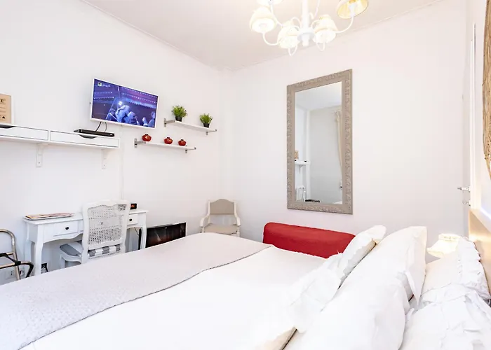 Dolce Casa Di Sve Vicino La Stazione Free Parking דירה ג'נובה